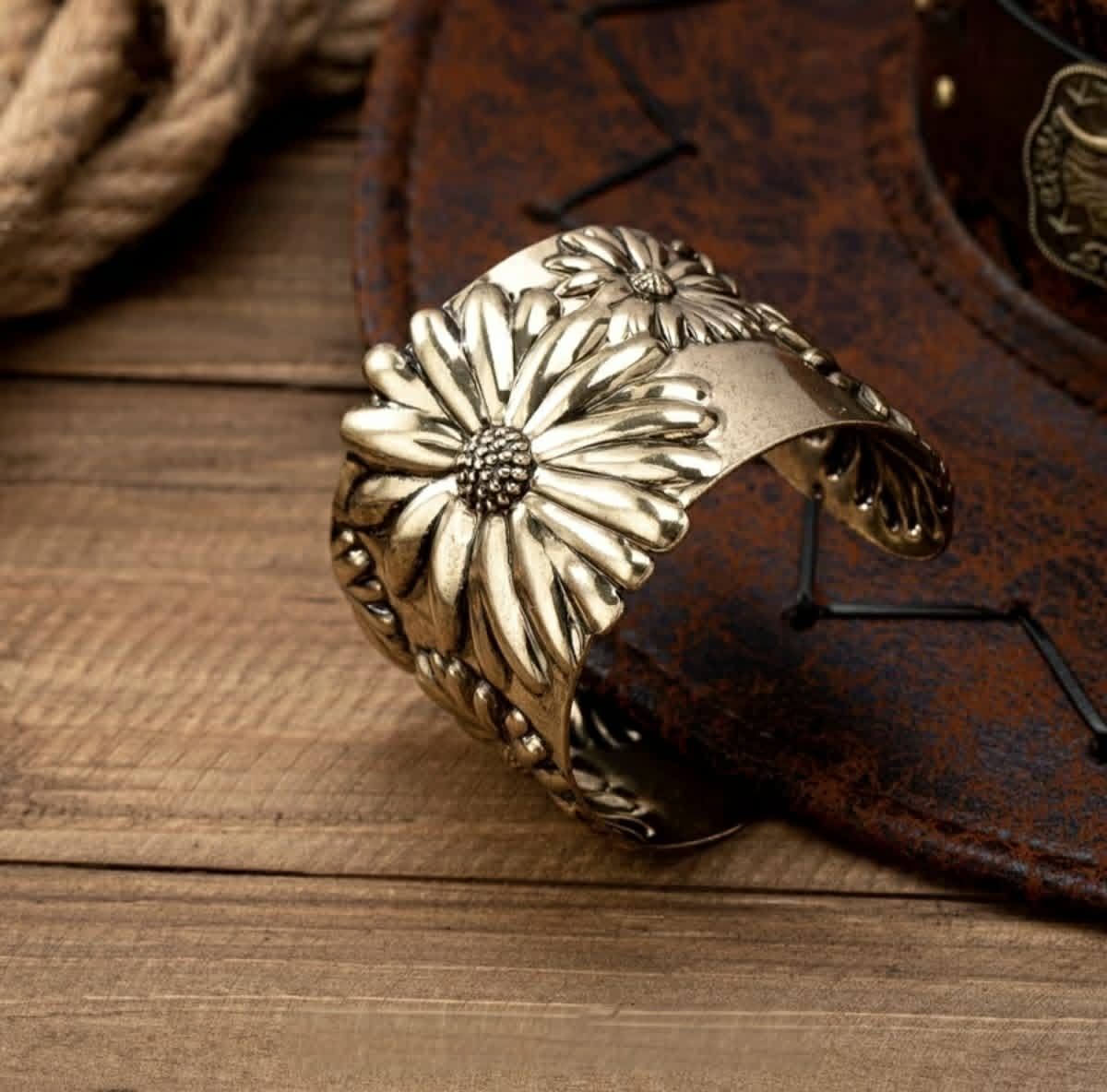 Bracelet
